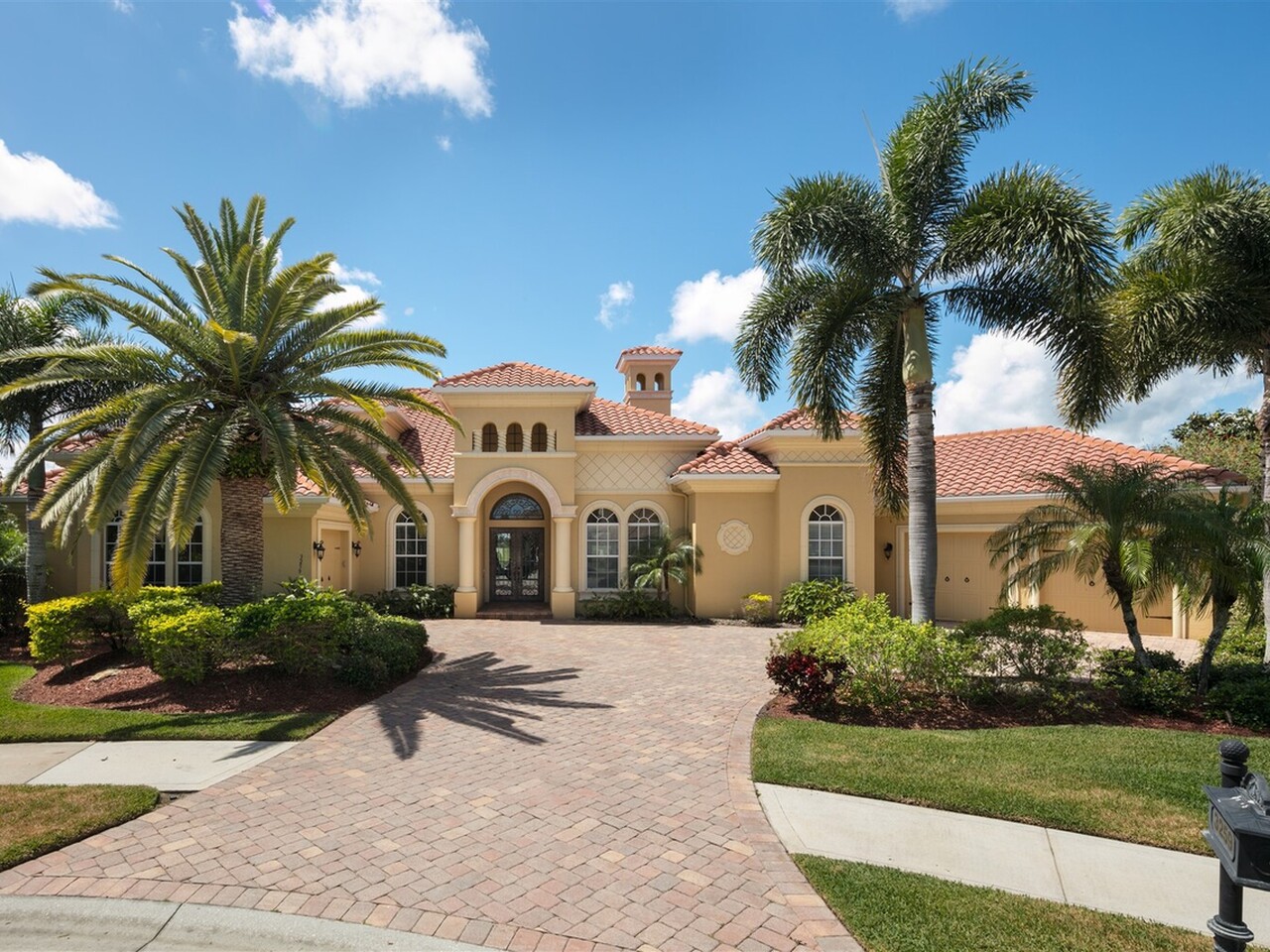 3259 Wyndham Way