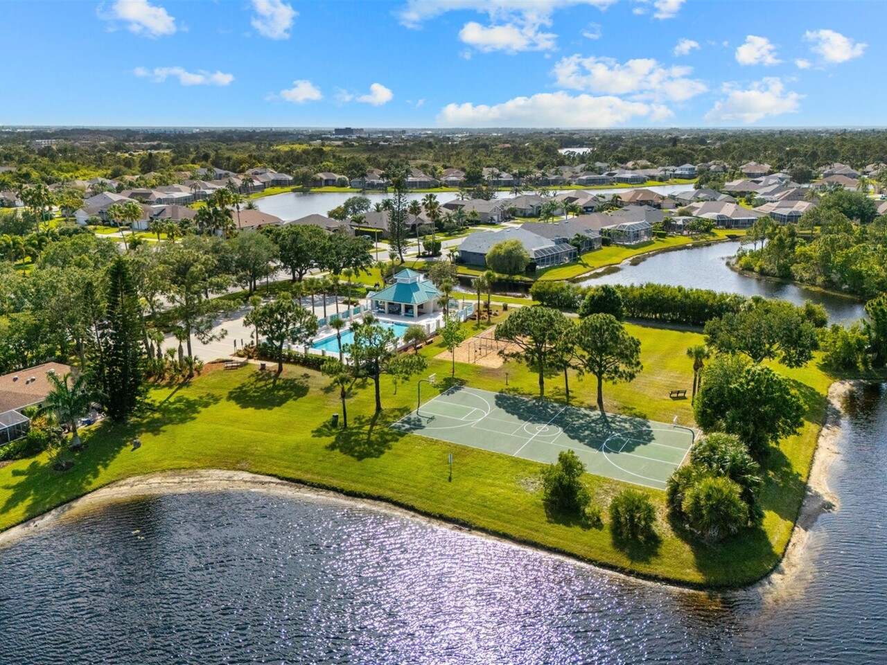 1028 Dowitcher Court