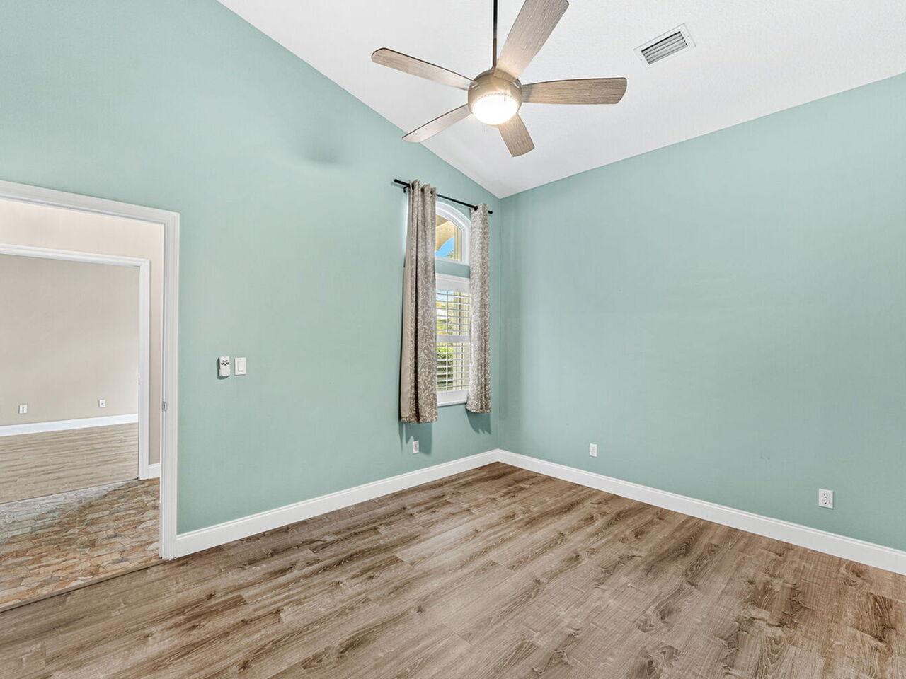 1028 Wimbledon Drive