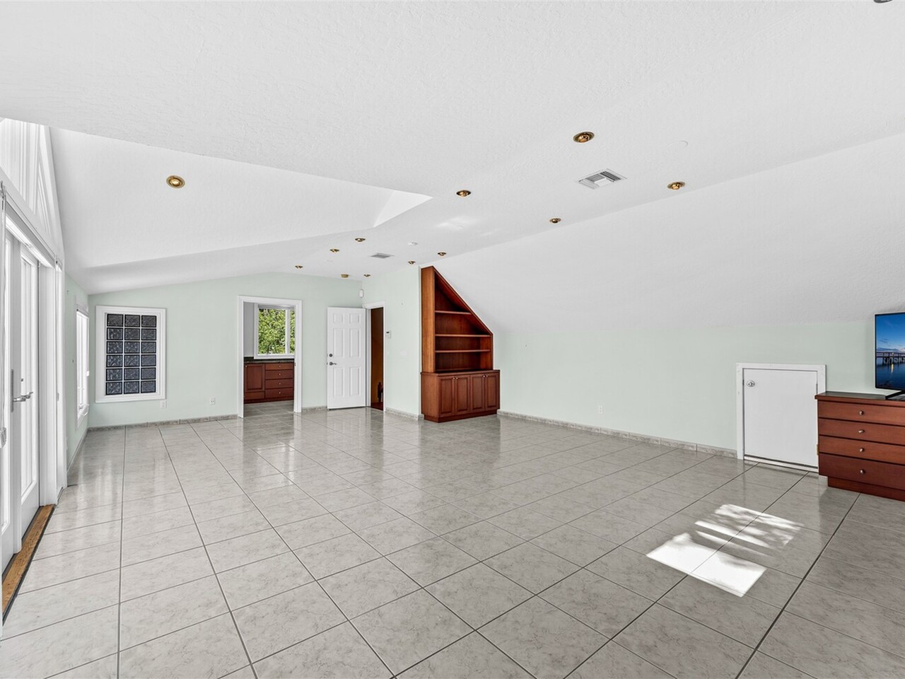 10285 S Tropical Trail