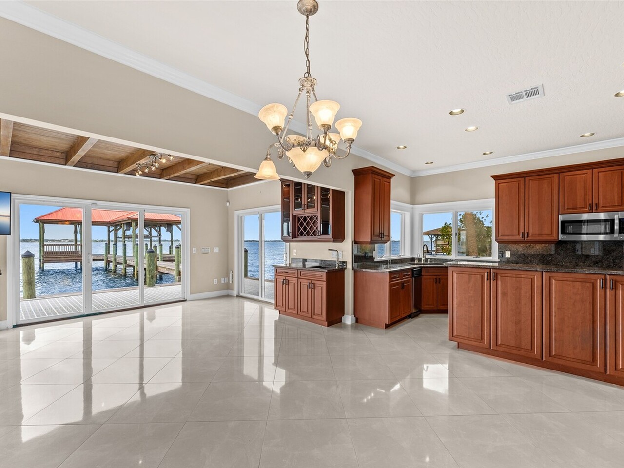 10285 S Tropical Trail