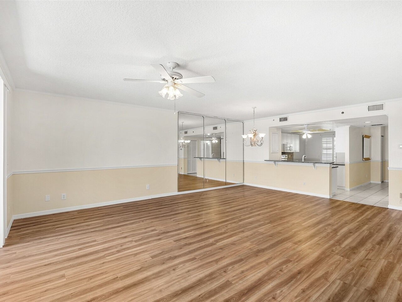 104 Riverside Dr. #402