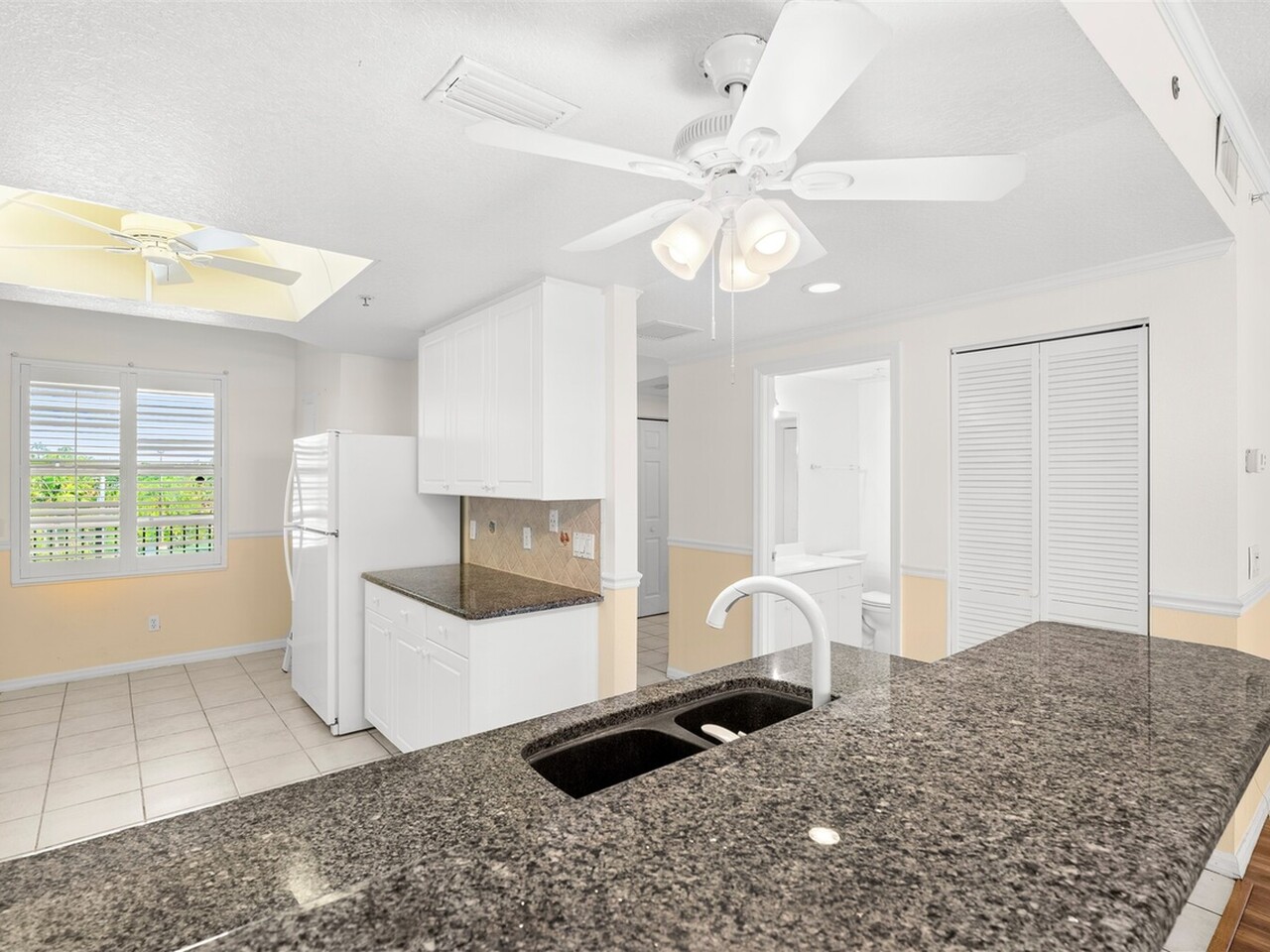 104 Riverside Dr. #402