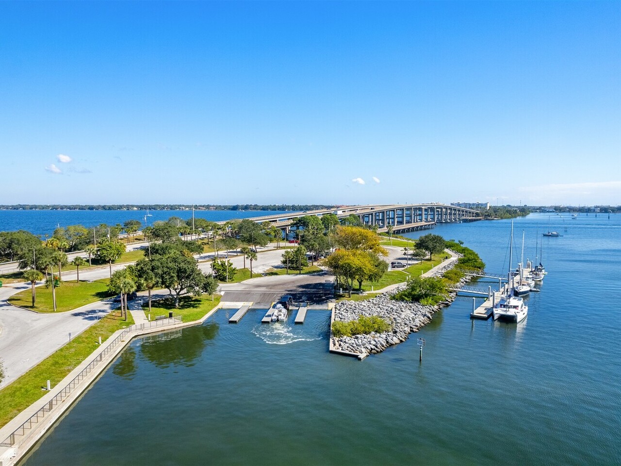 104 Riverside Dr. #402