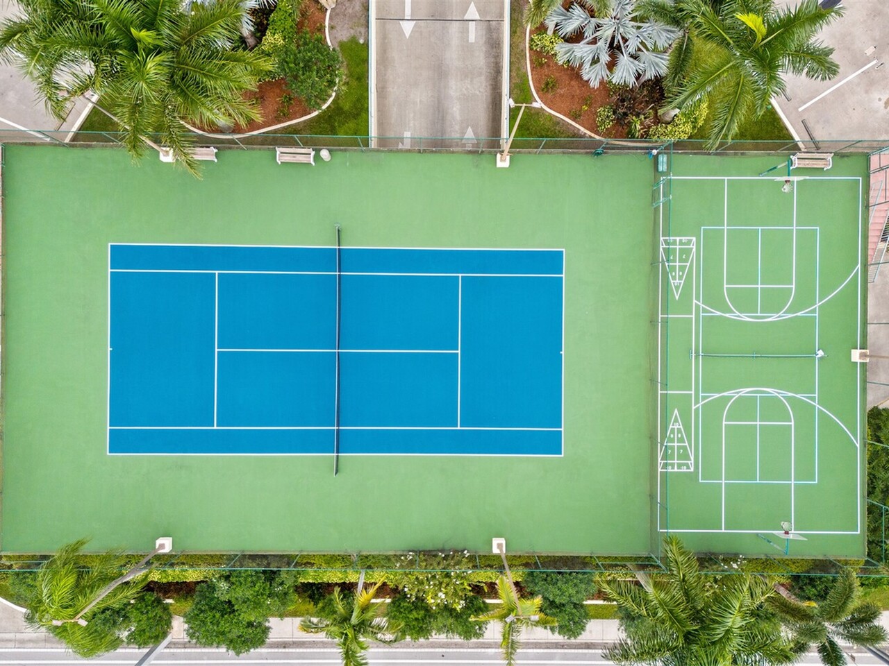 104 Riverside Dr. #402