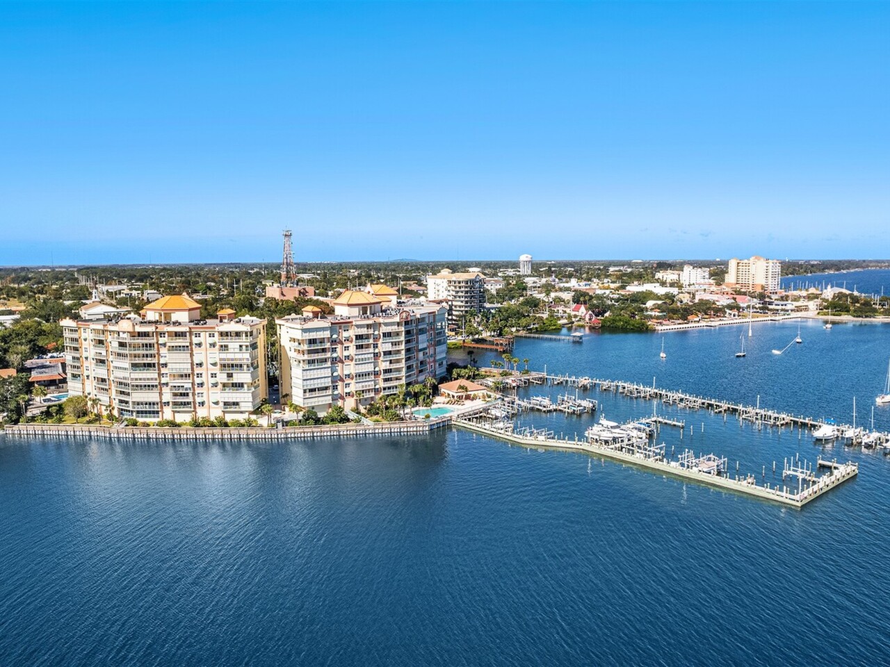 104 Riverside Dr. #402