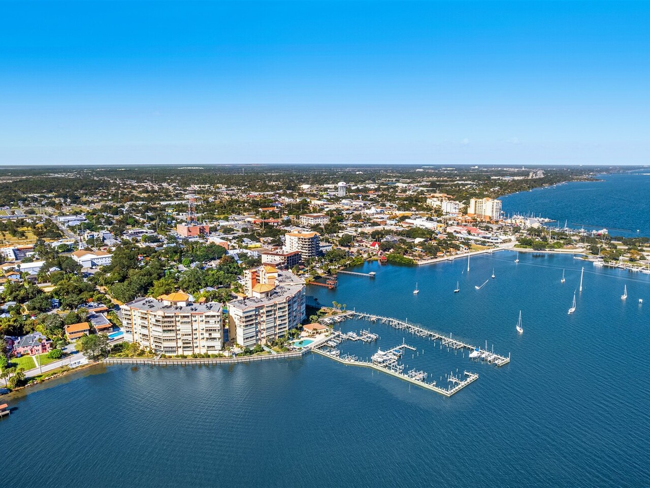 104 Riverside Dr. #402