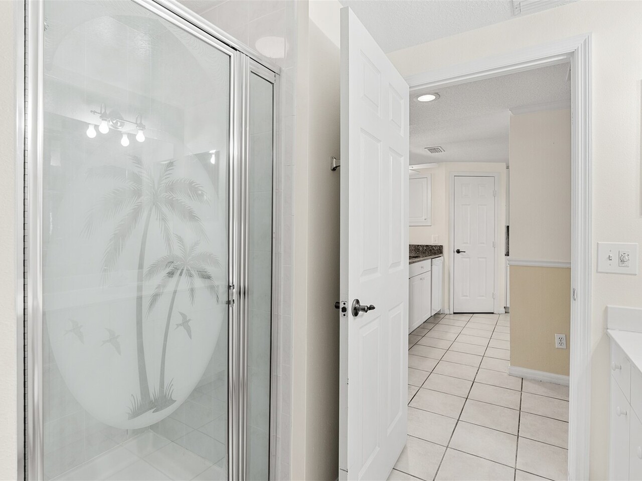 104 Riverside Dr. #402