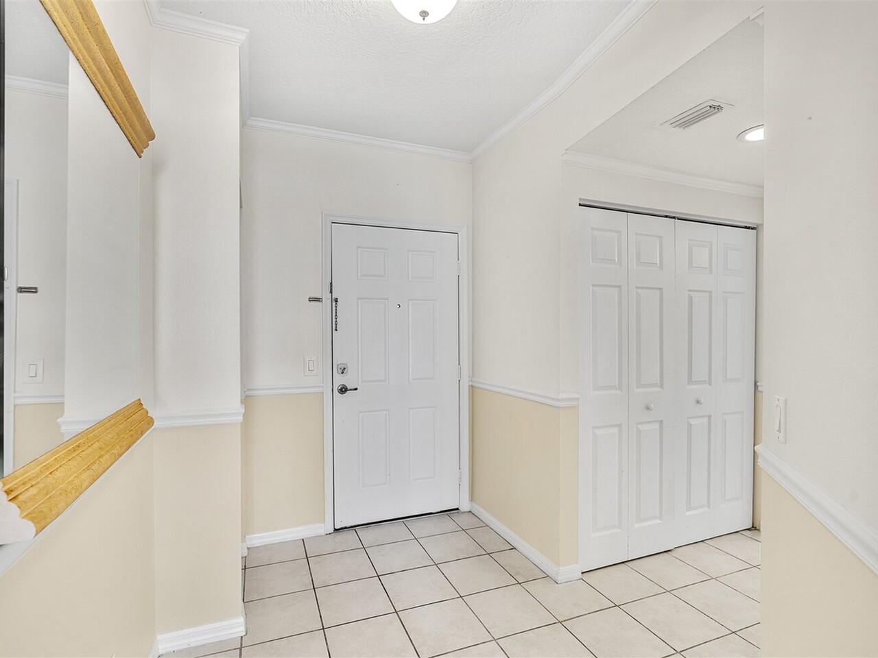 104 Riverside Dr. #402