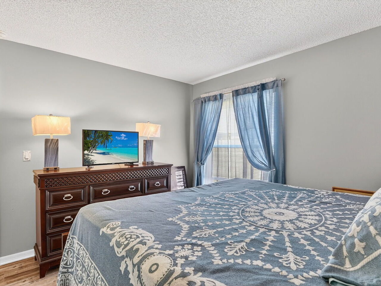 1040 Jacaranda Circle