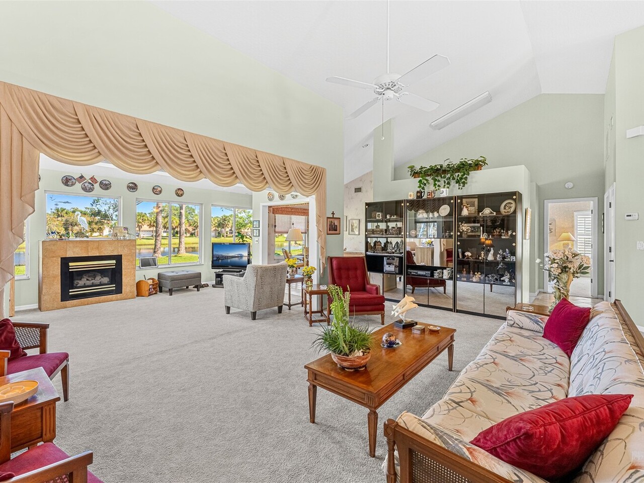 1072 Spanish Wells Drive