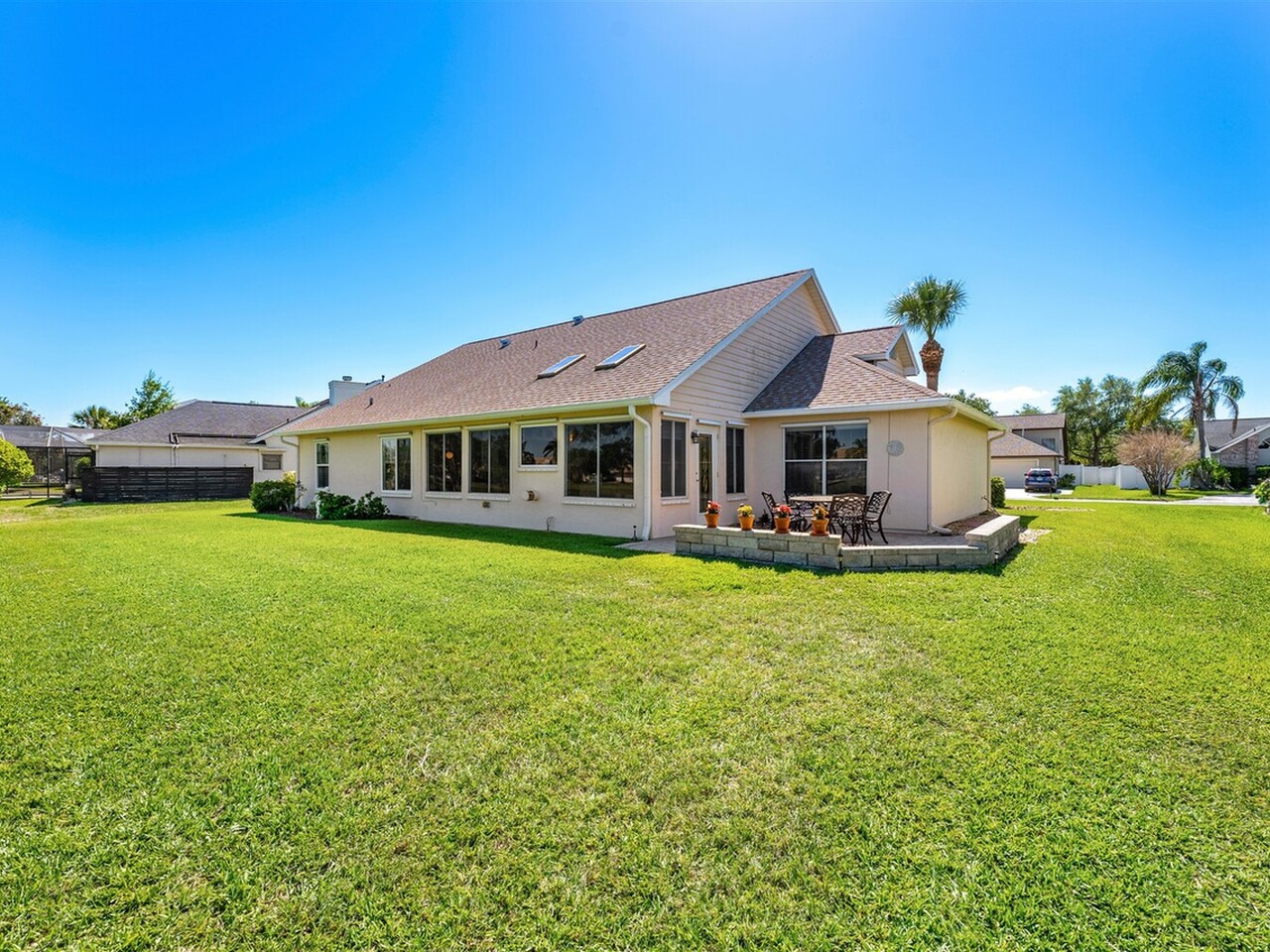 1072 Spanish Wells Drive