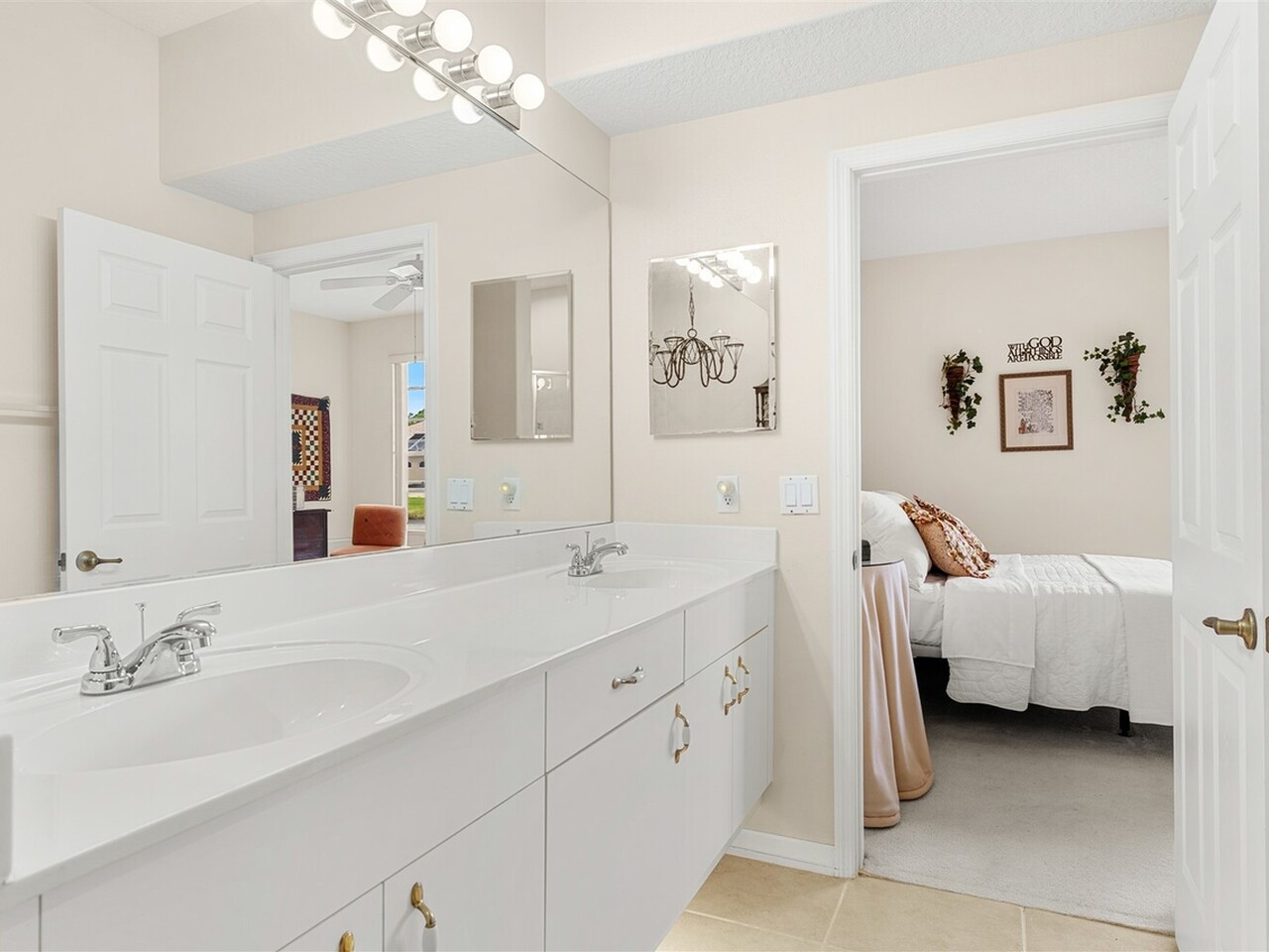 1120 Royal Fern Drive