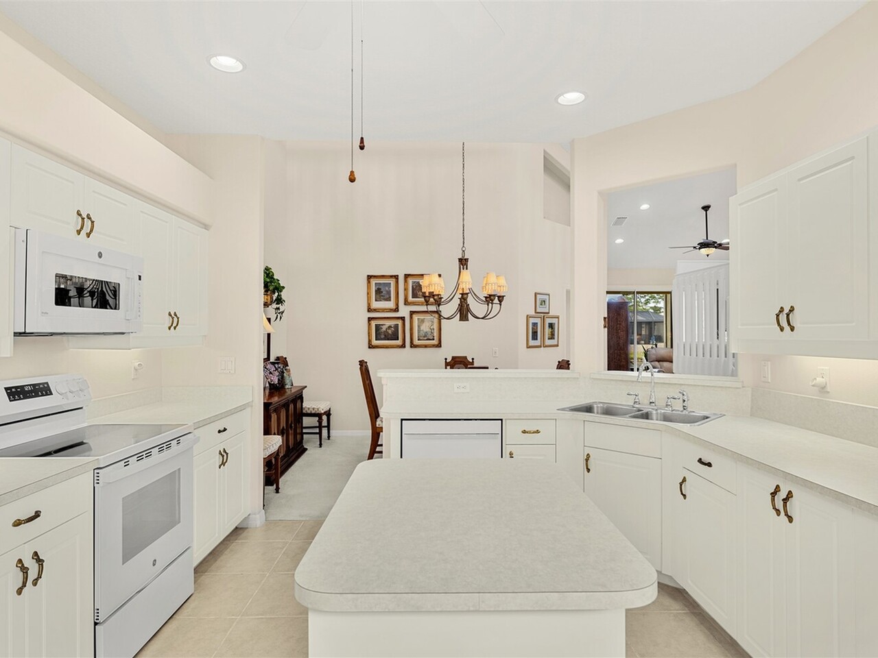 1120 Royal Fern Drive