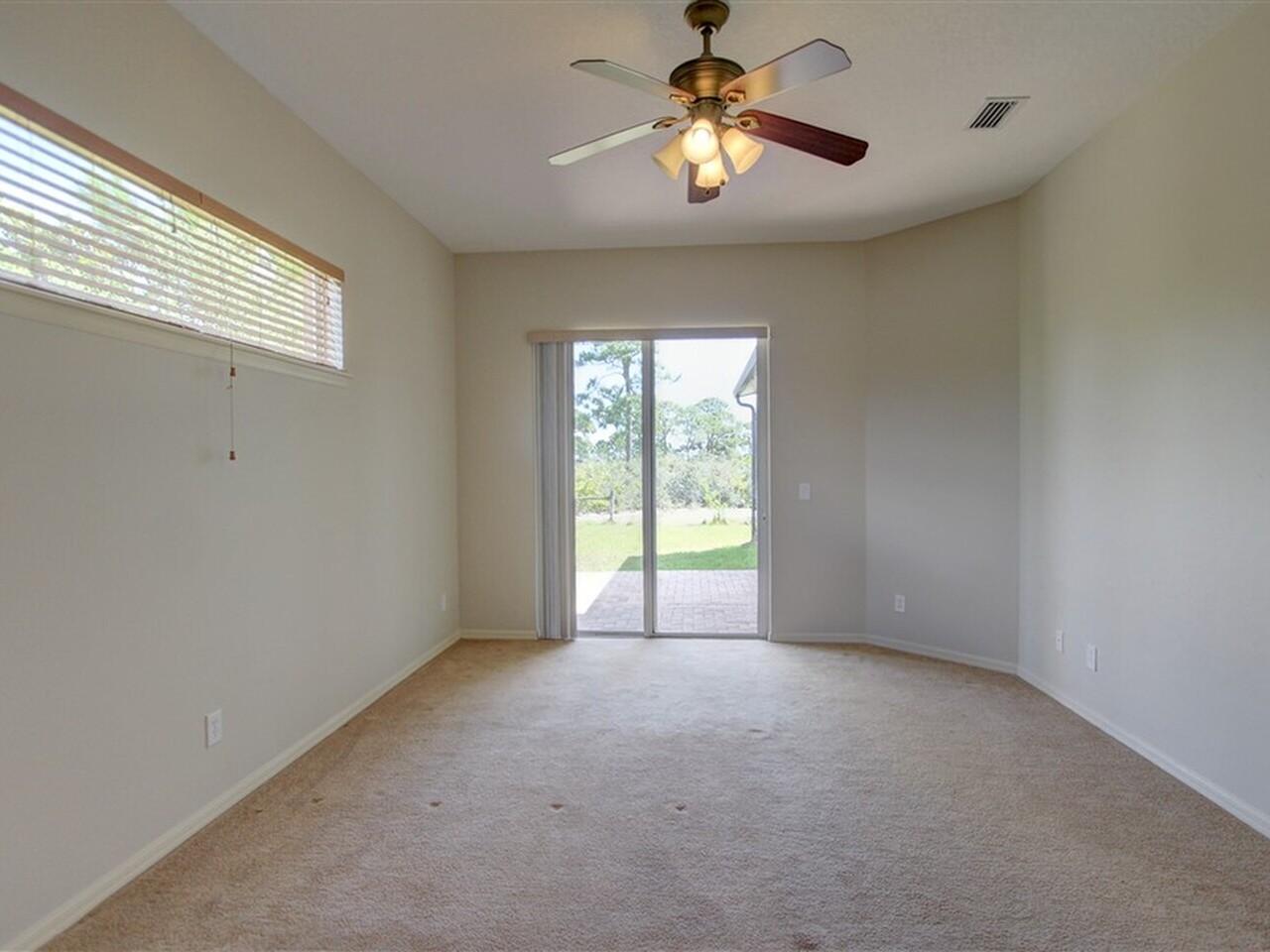 1185 Dromin Lane