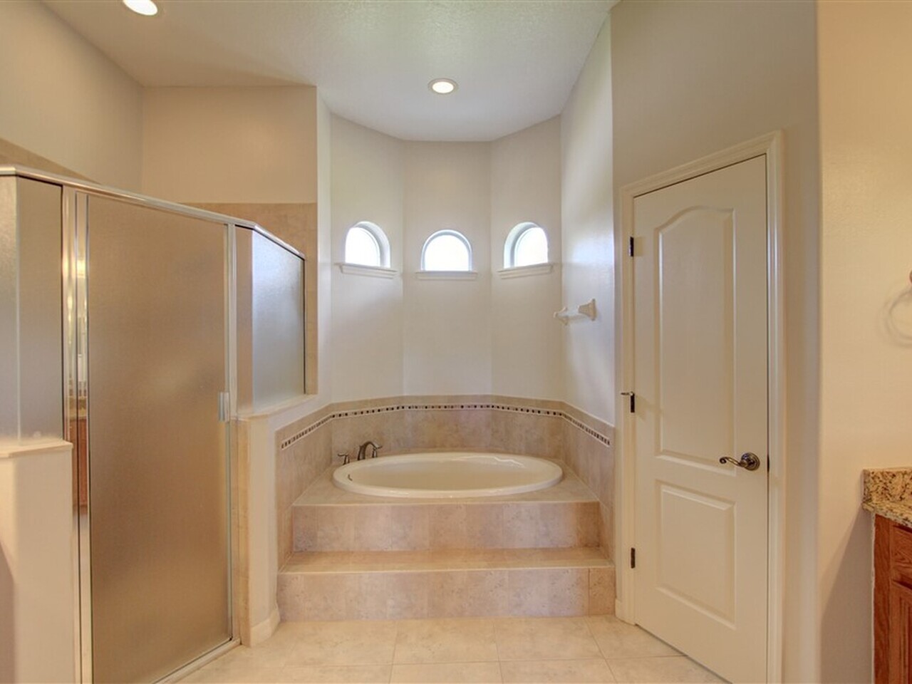 1185 Dromin Lane