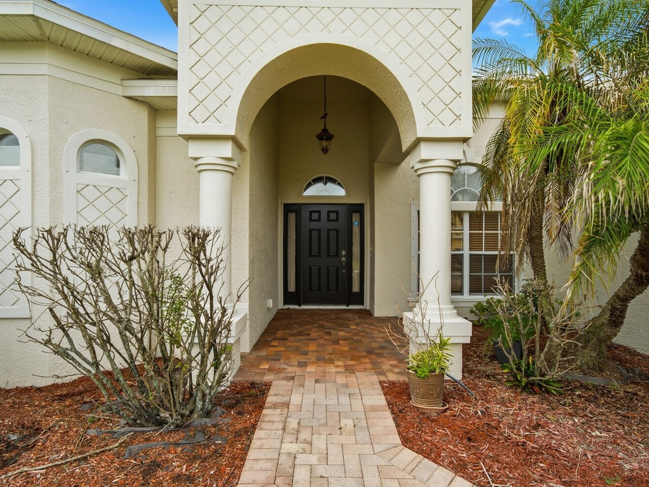 1185 Dromin Lane