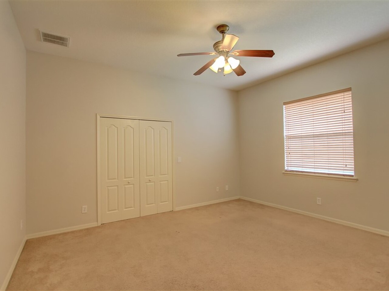 1185 Dromin Lane