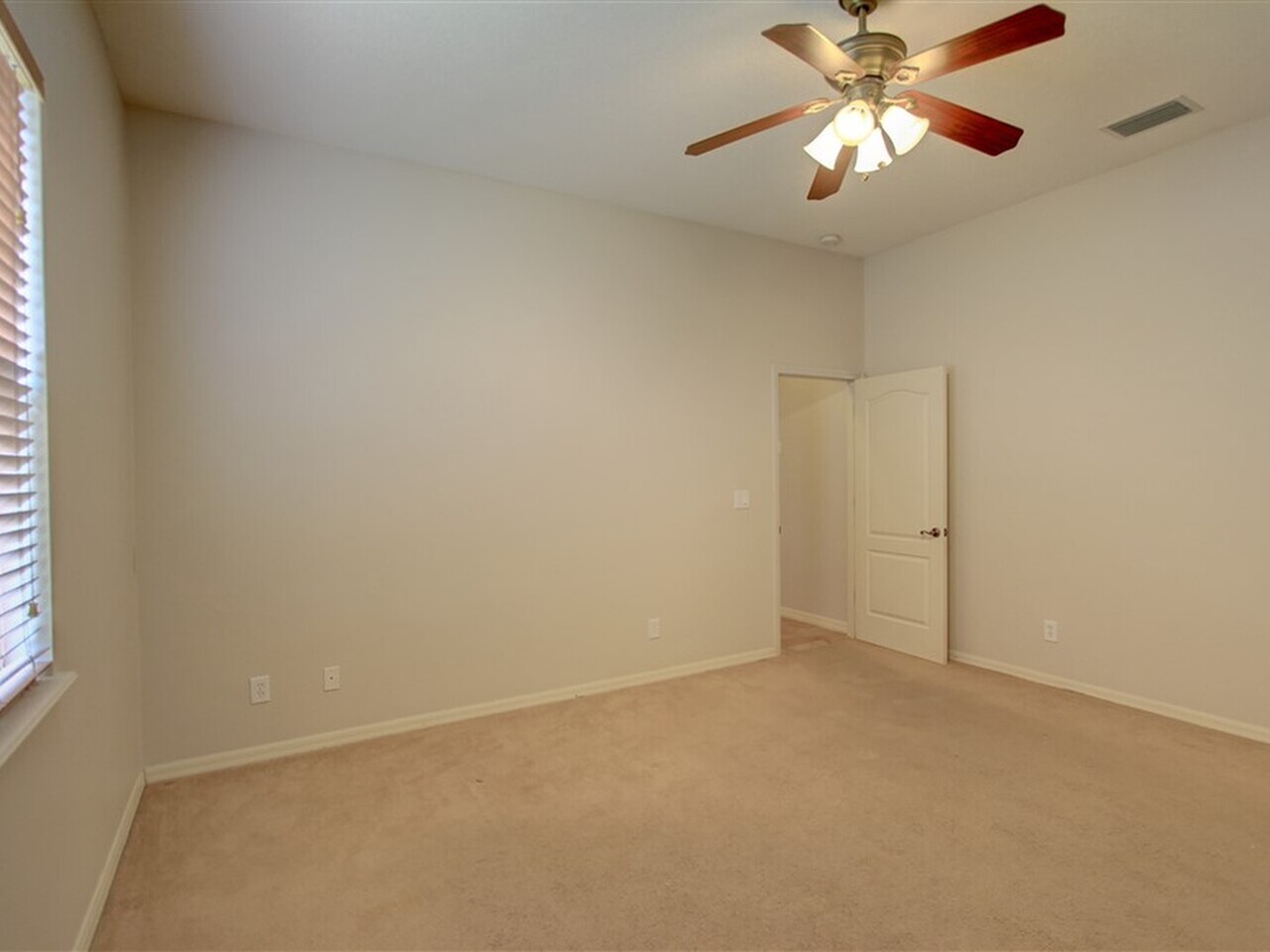 1185 Dromin Lane