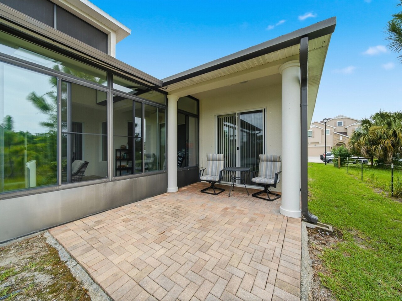 1185 Dromin Lane