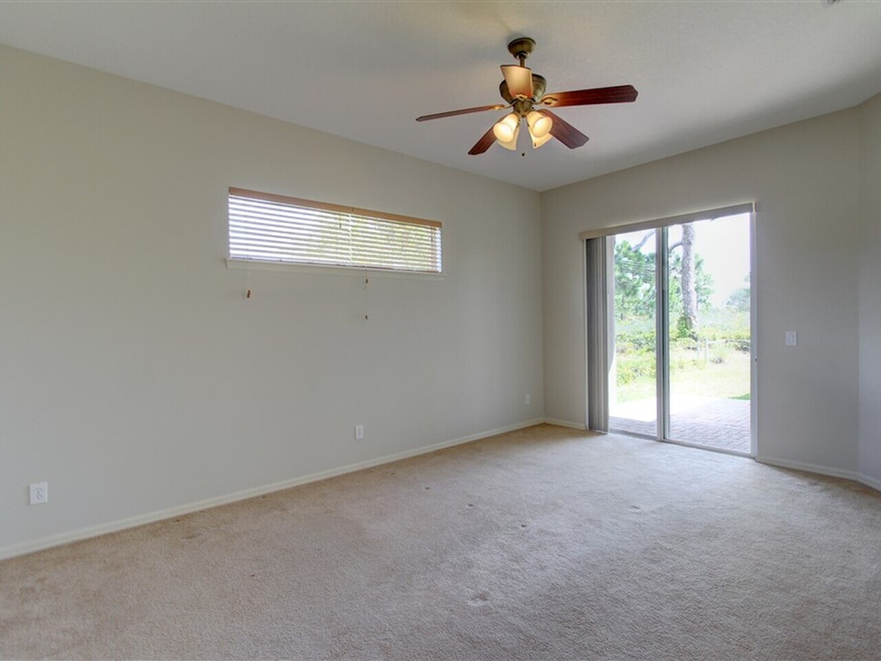 1185 Dromin Lane
