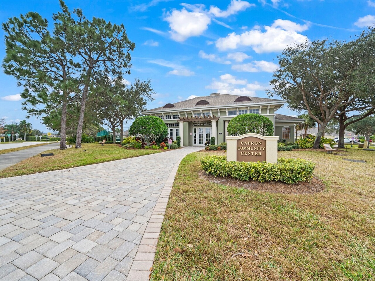 1185 Dromin Lane
