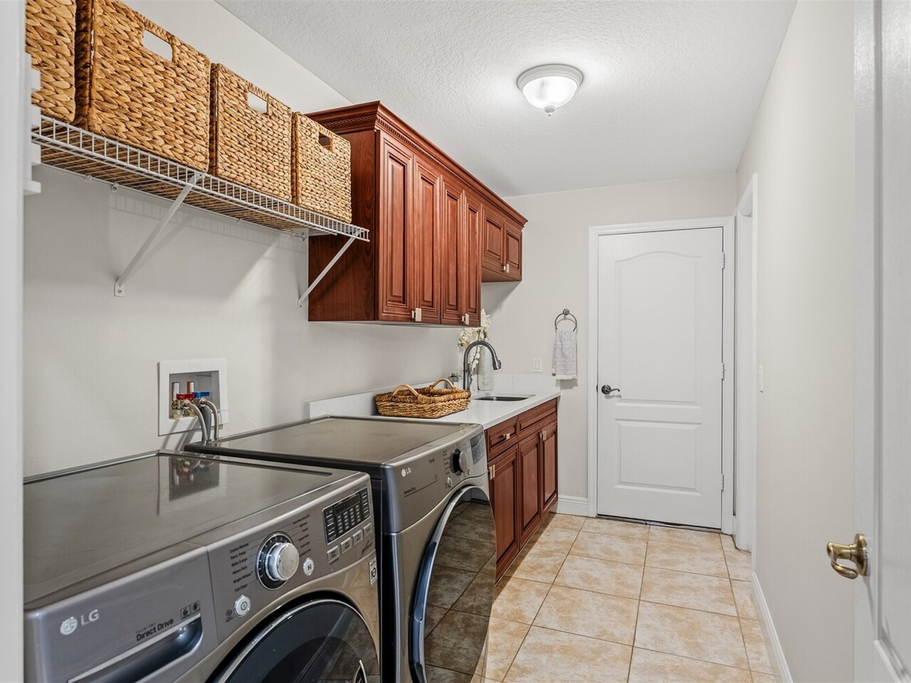 1807 Auburn Lakes Drive