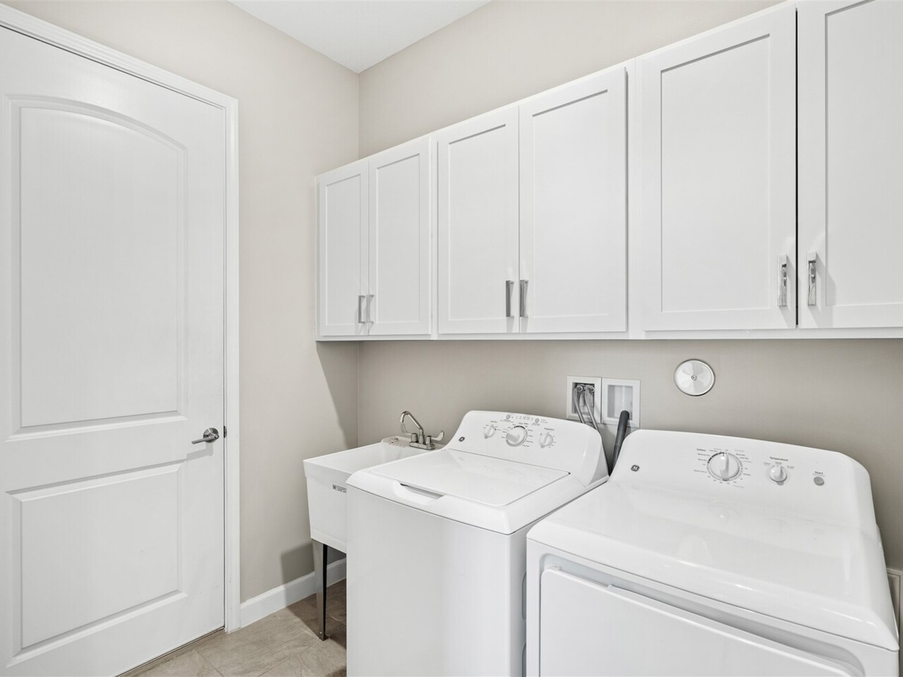 1942 Great Belt Circle