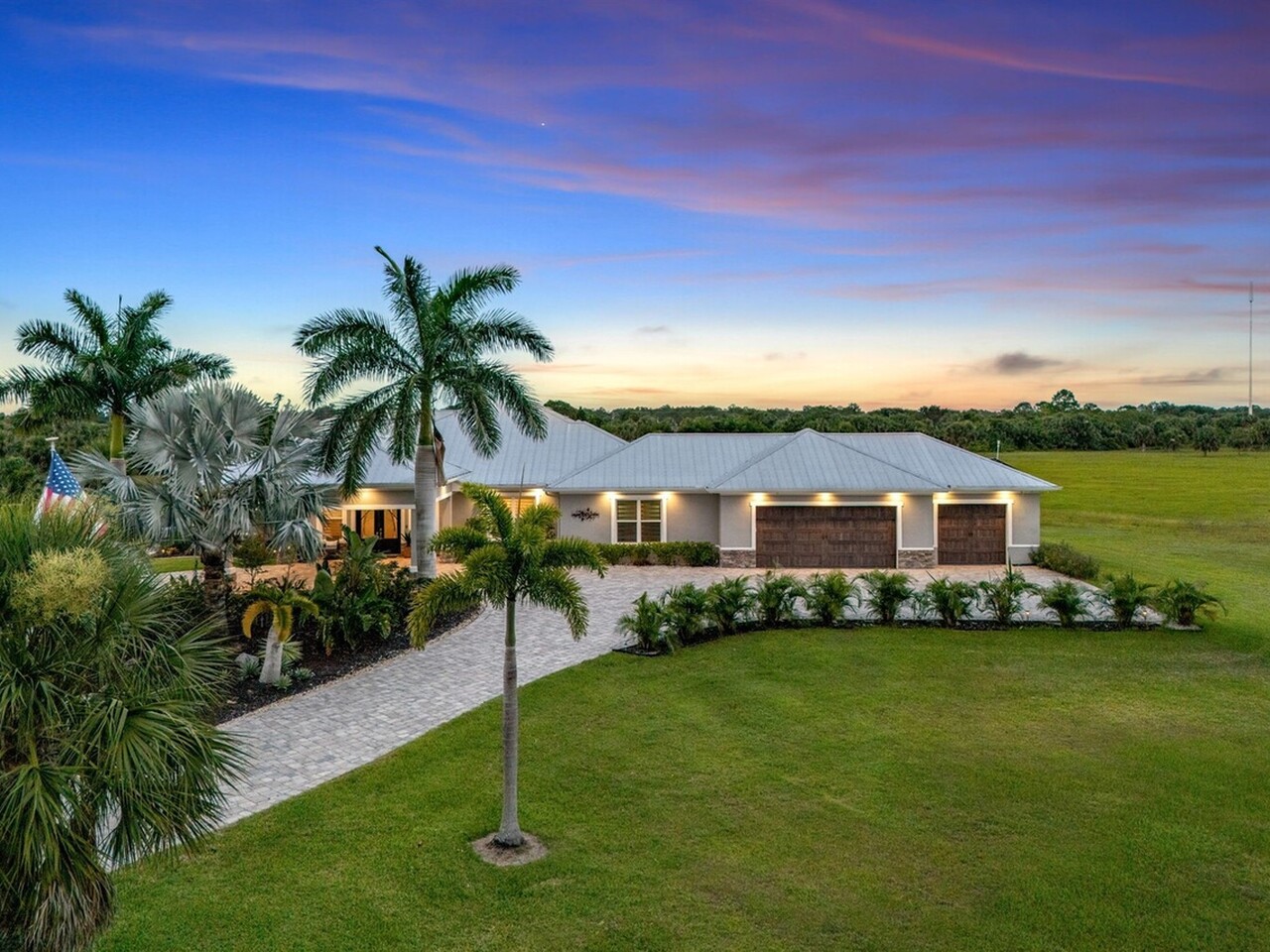 2141 Madden Avenue SW