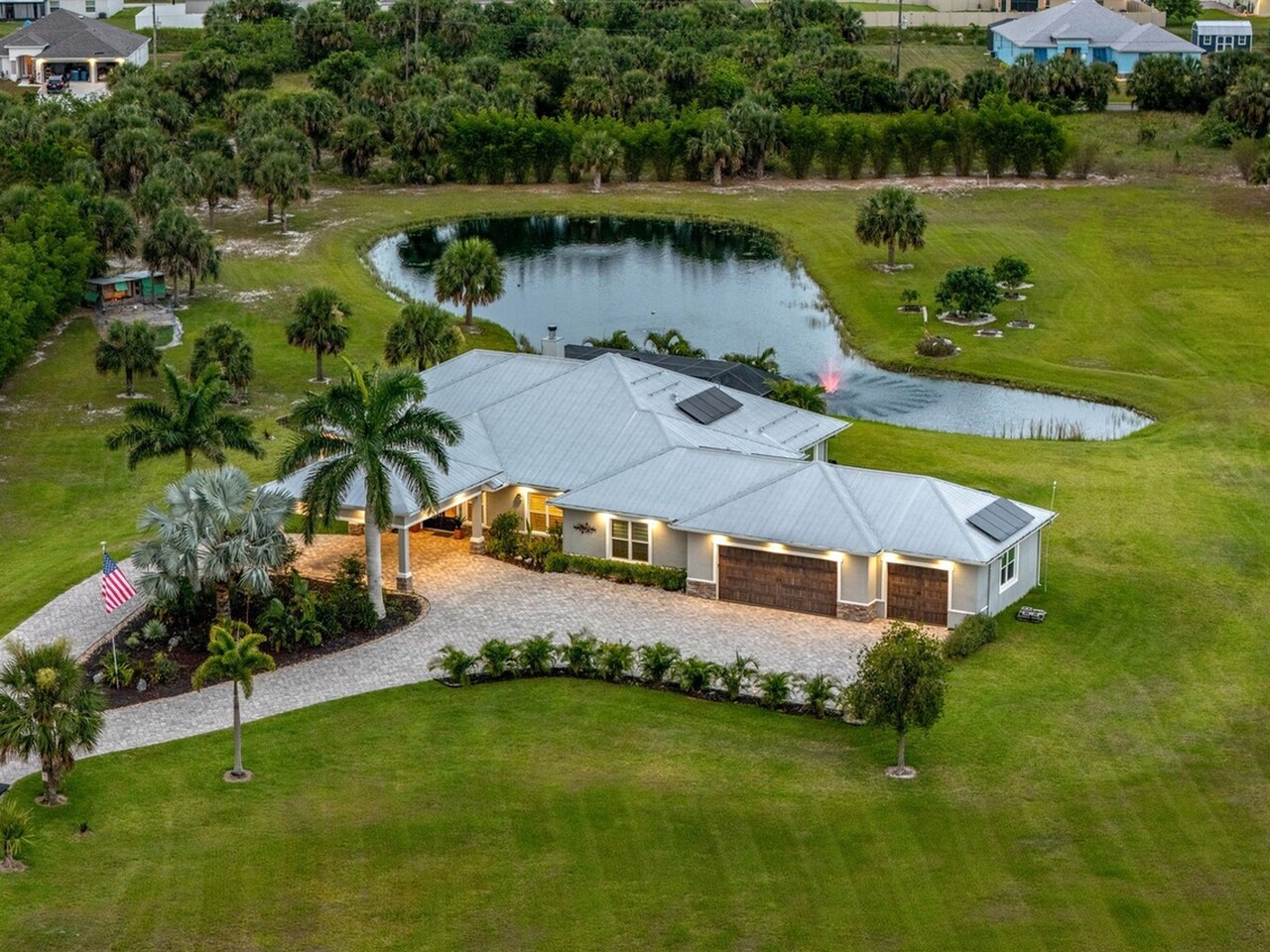 2141 Madden Avenue SW