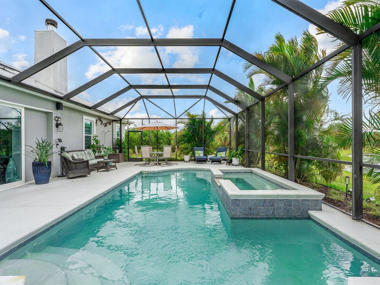 2141 Madden Avenue SW