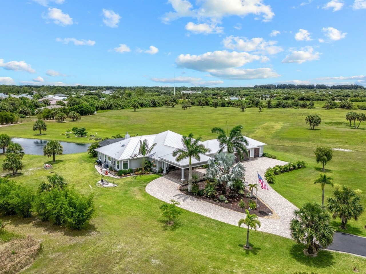 2141 Madden Avenue SW