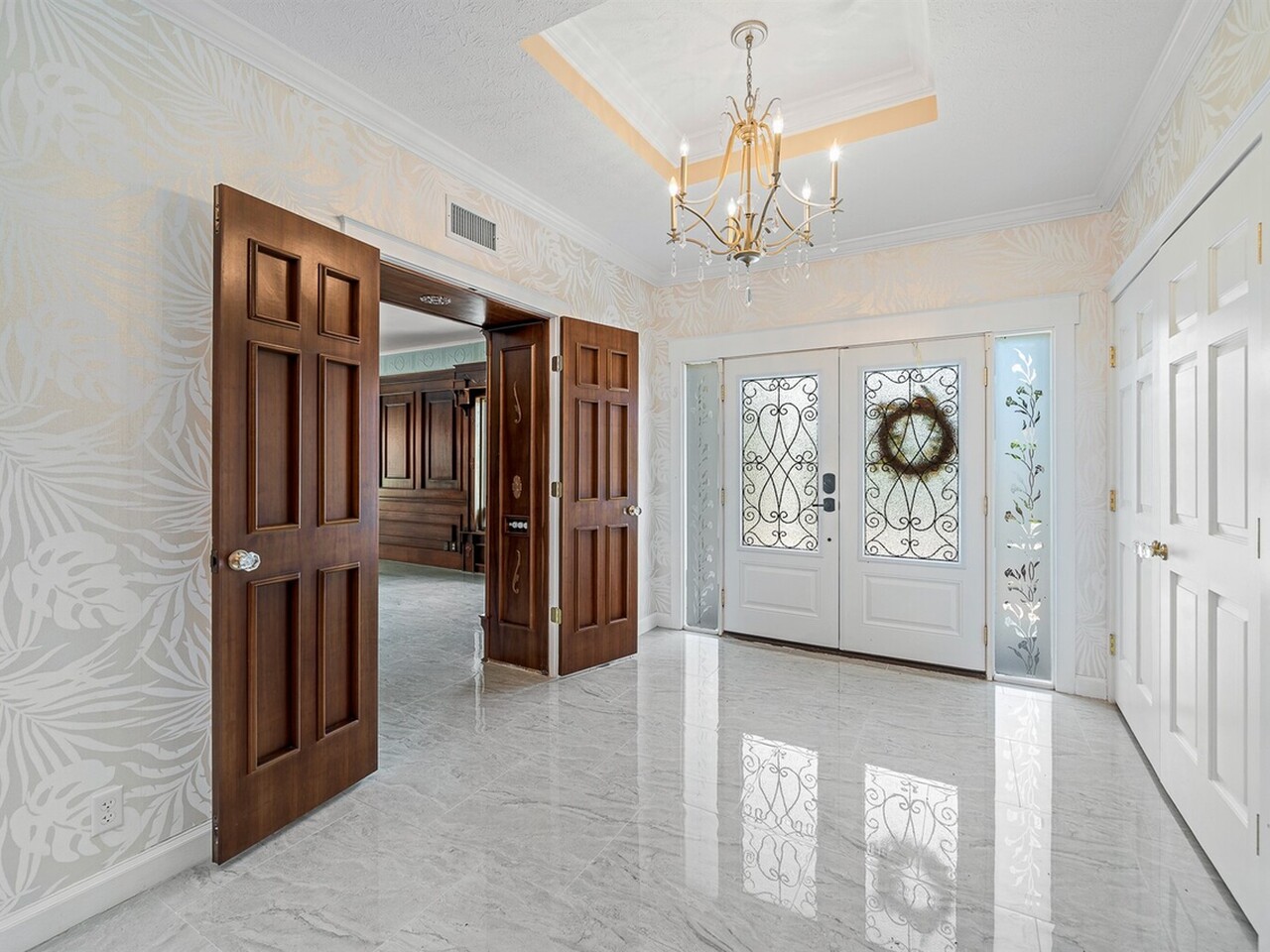 2195 S Courtenay Parkway