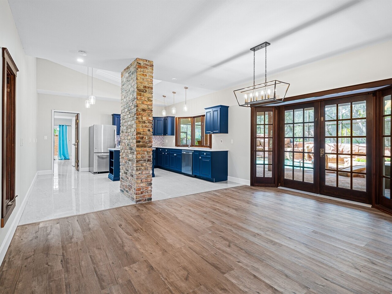 2195 S Courtenay Parkway