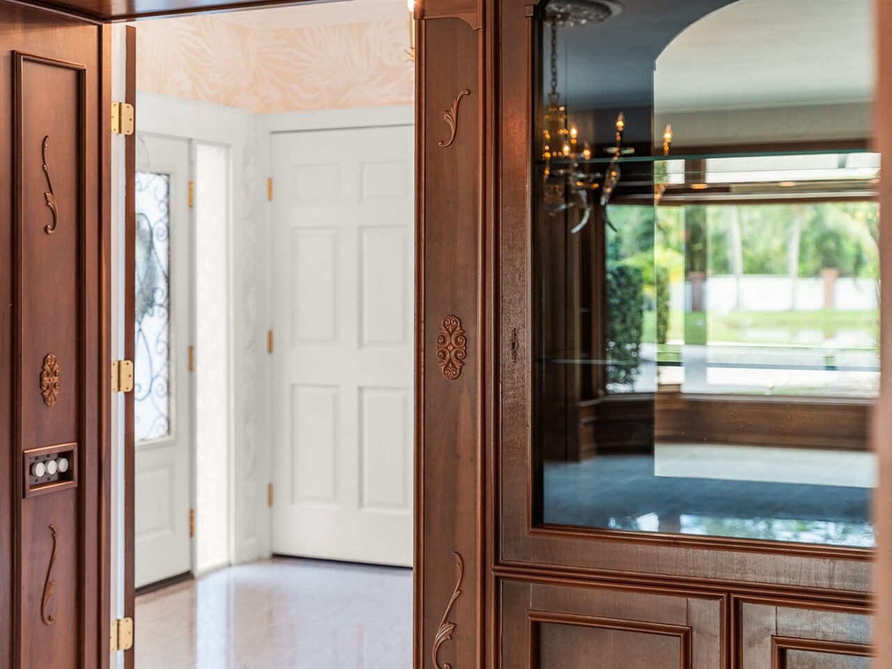 2195 S Courtenay Parkway