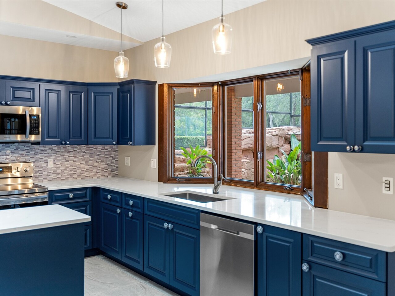 2195 S Courtenay Parkway