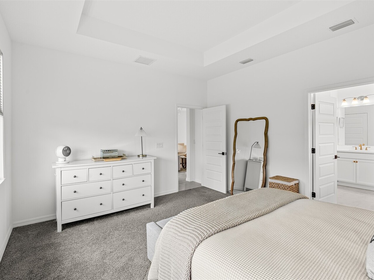 2376 Kamin Drive