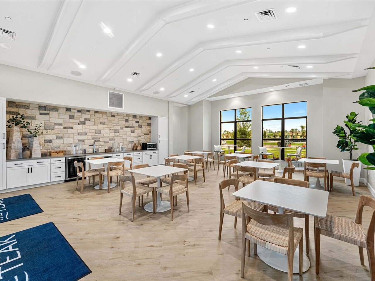 2406 Cerulean Drive NW