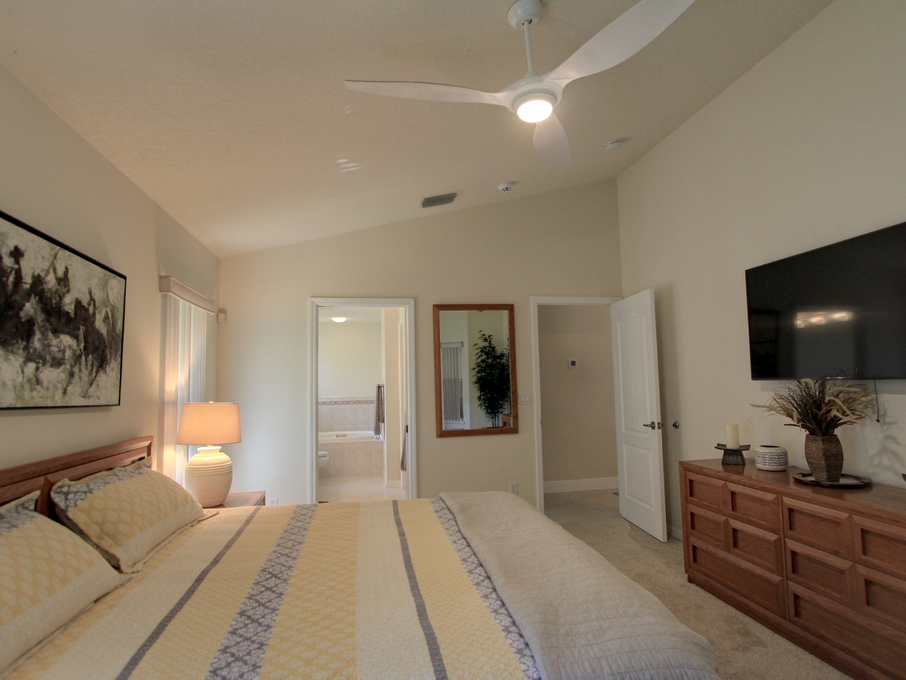 2436 Addington Circle