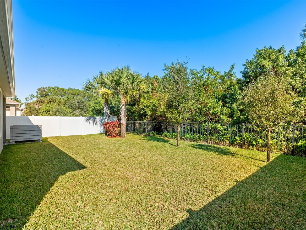 2673 Sam Snead Street