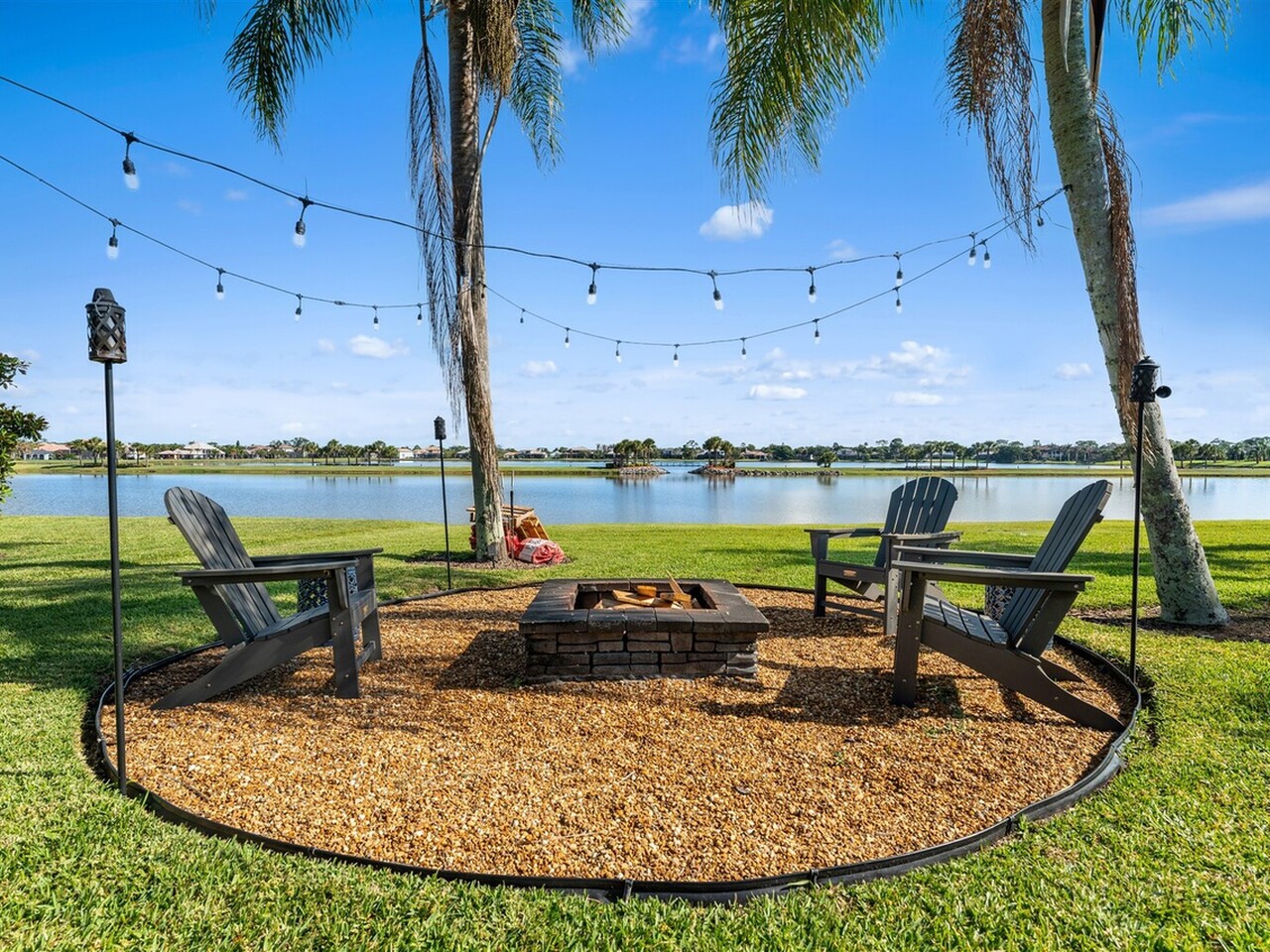 2843 Bellwind Circle
