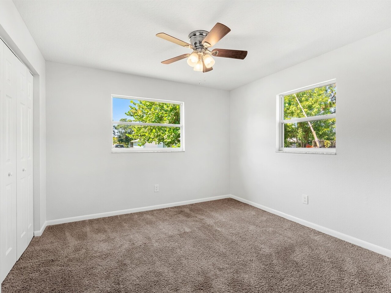 3288 Elizabeth Street