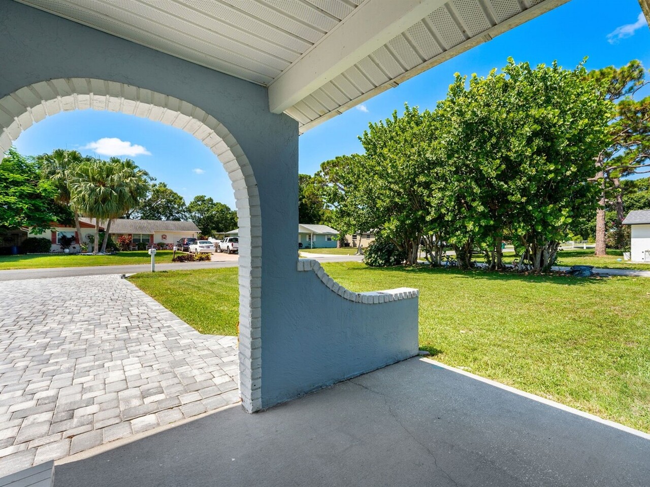 3288 Elizabeth Street