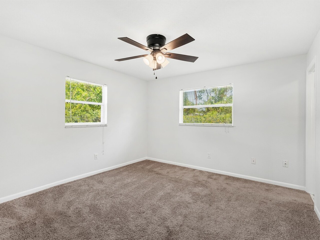 3288 Elizabeth Street