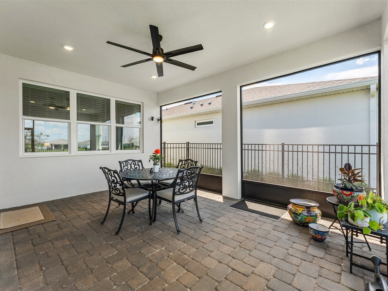 3582 Coastline Lane