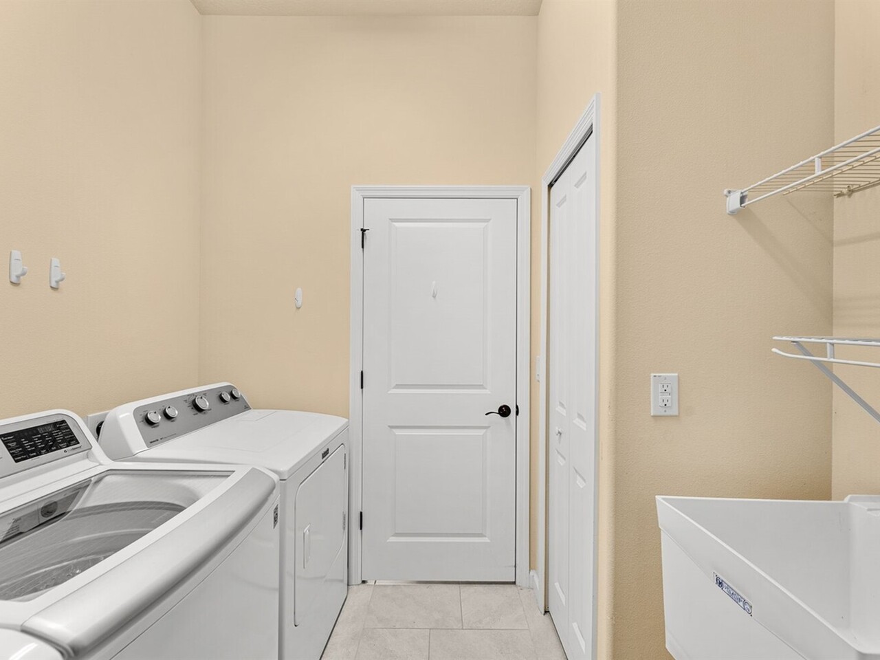 3720 Alamanda Key Drive