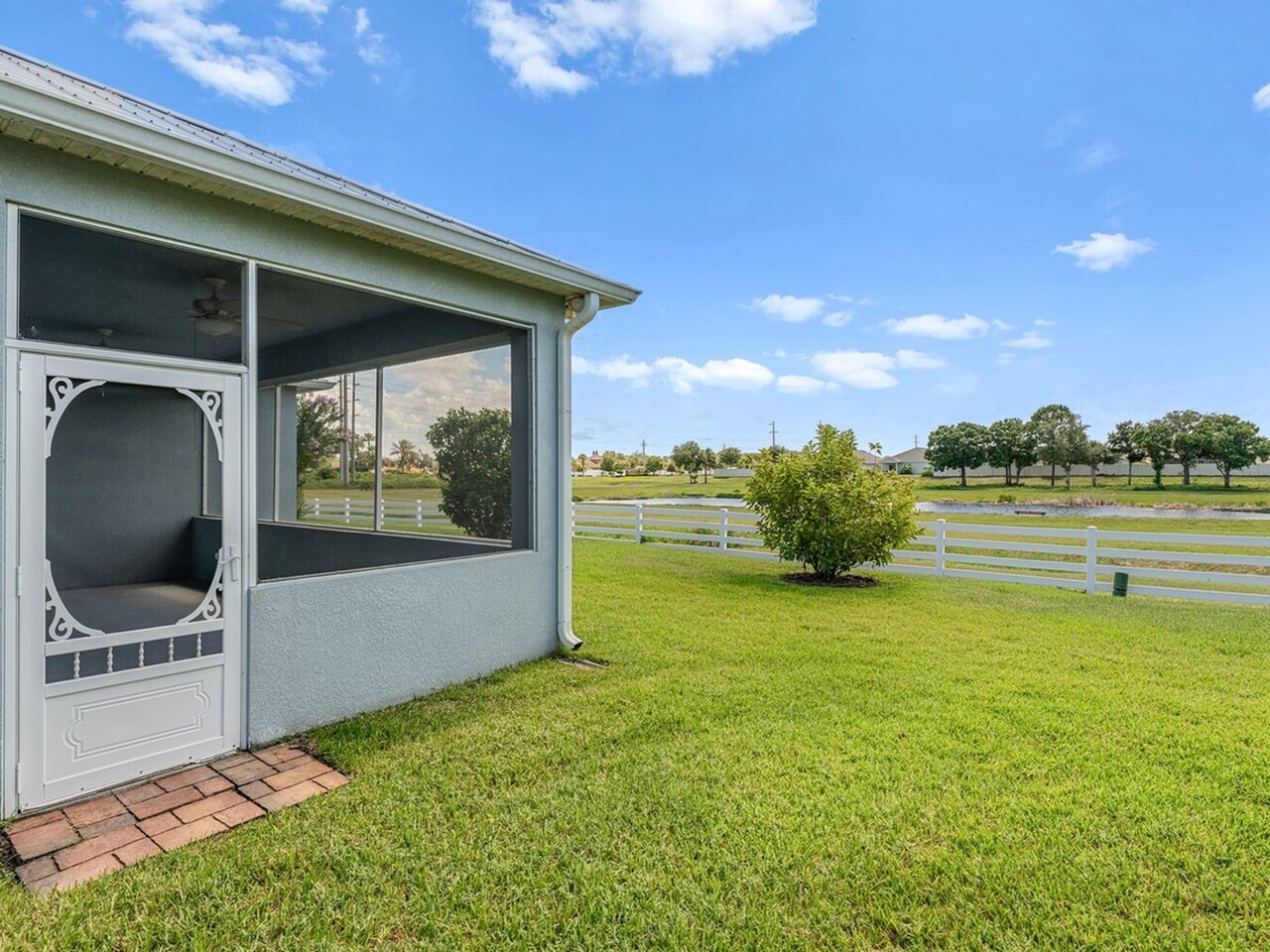 3720 Alamanda Key Drive