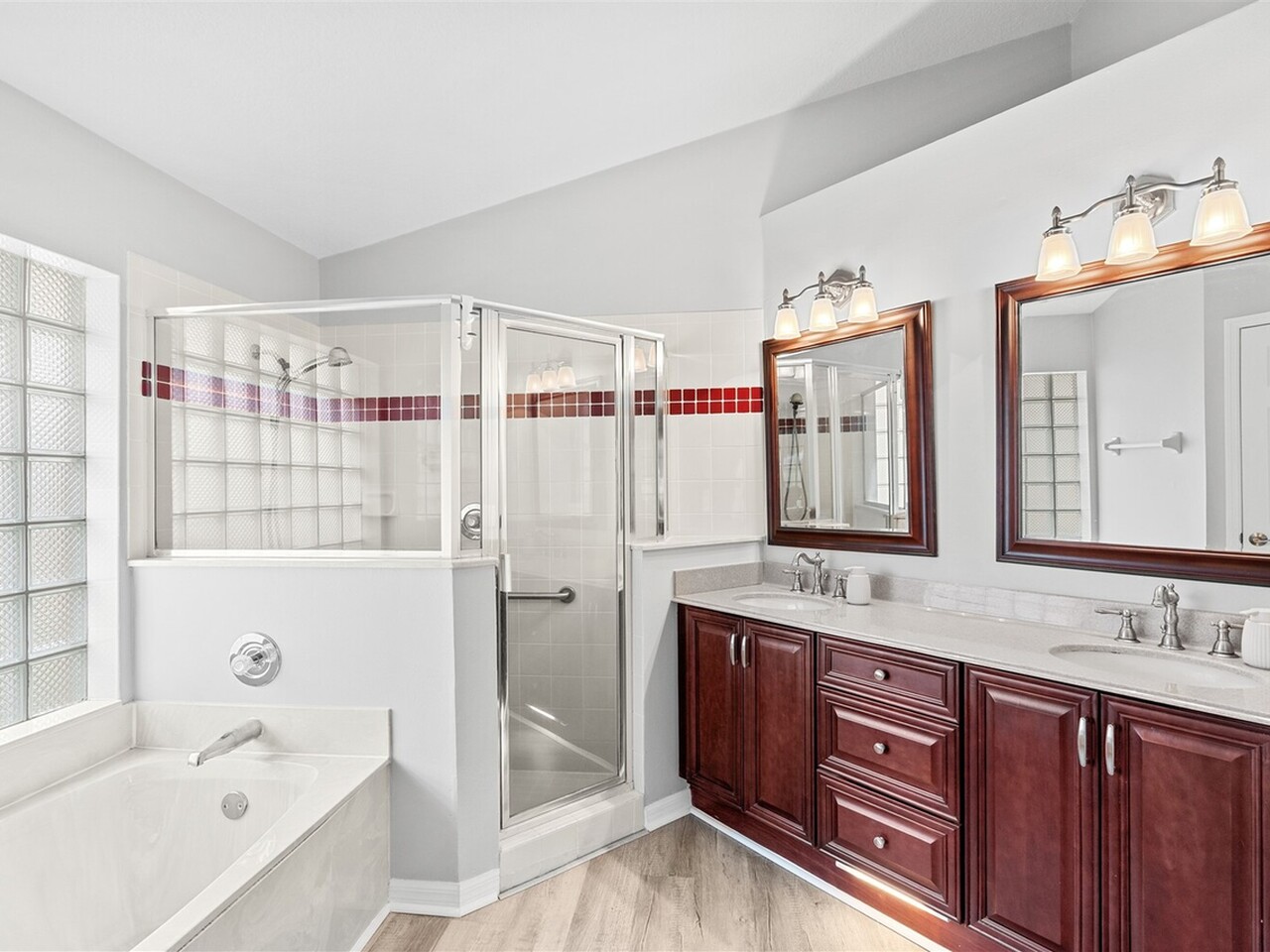 3963 Saint Armens Circle