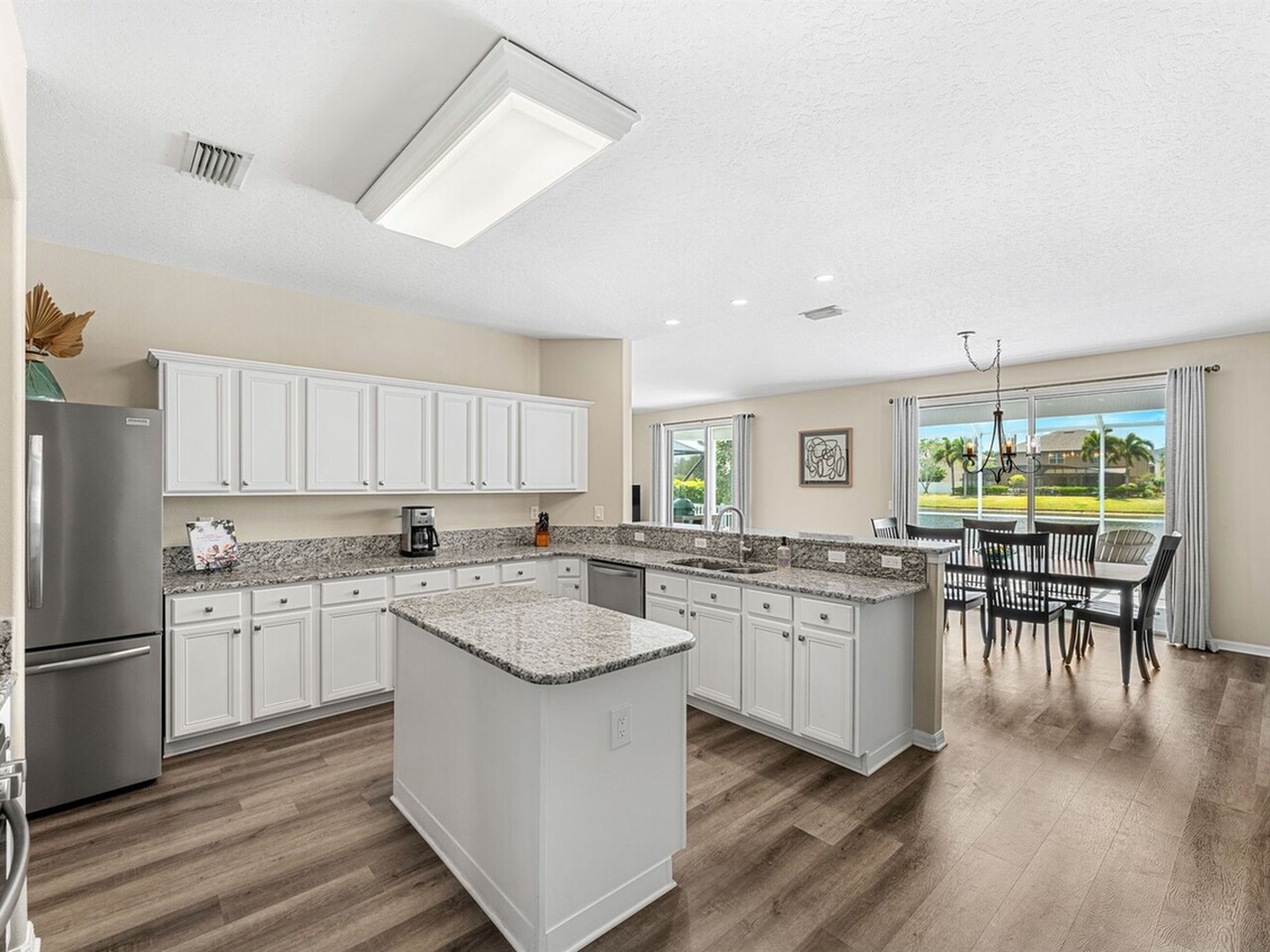 4083 Orchard Drive