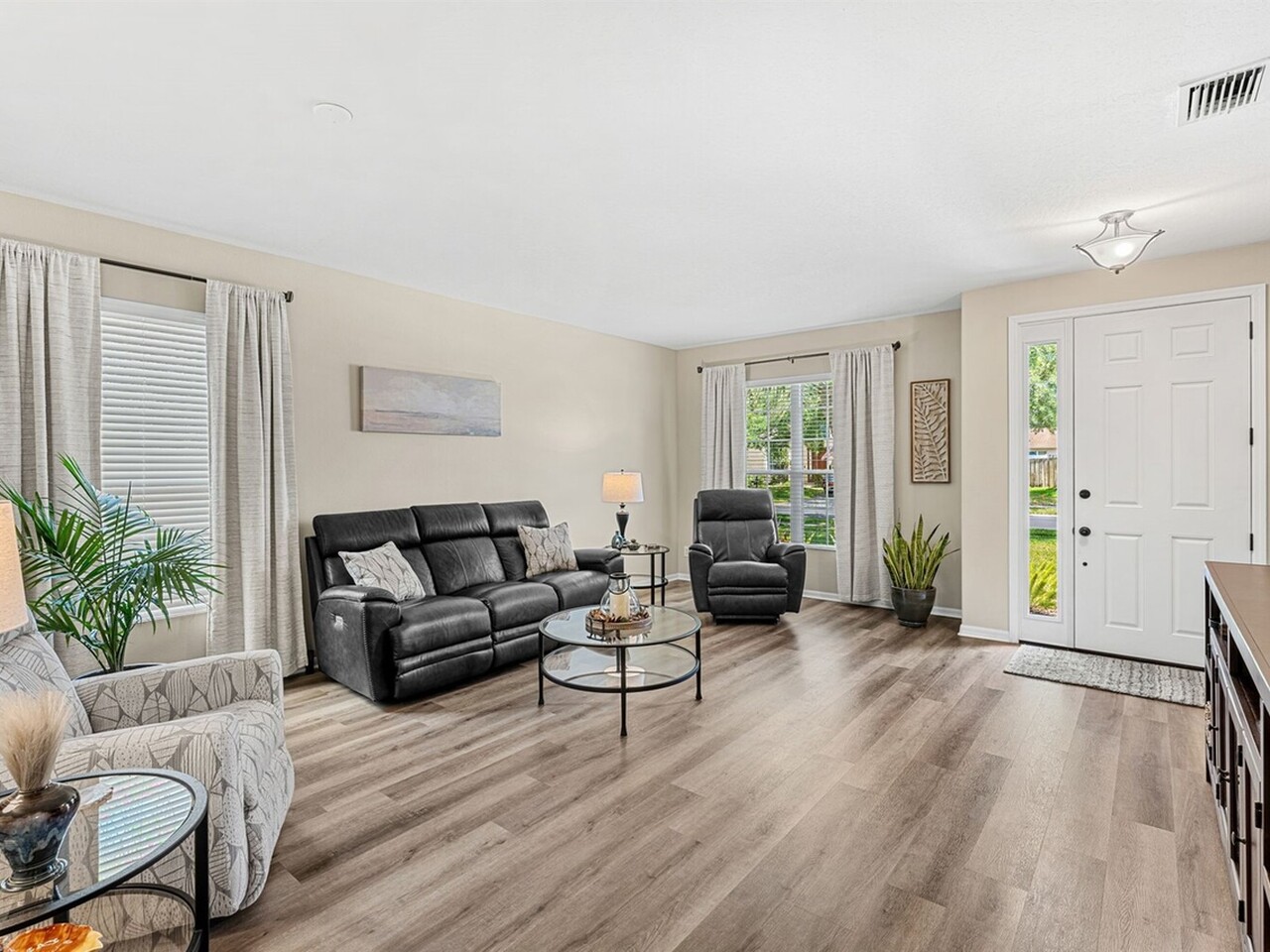 4083 Orchard Drive